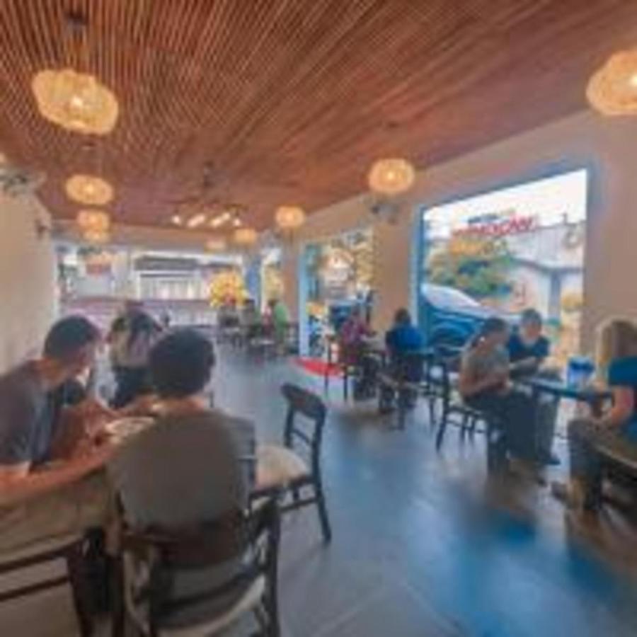 Window Homestay Kon Tum Luaran gambar
