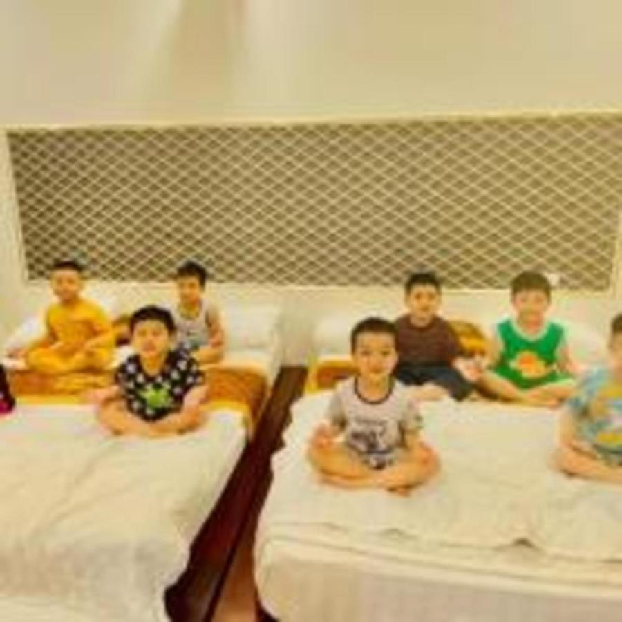 Window Homestay Kon Tum Luaran gambar